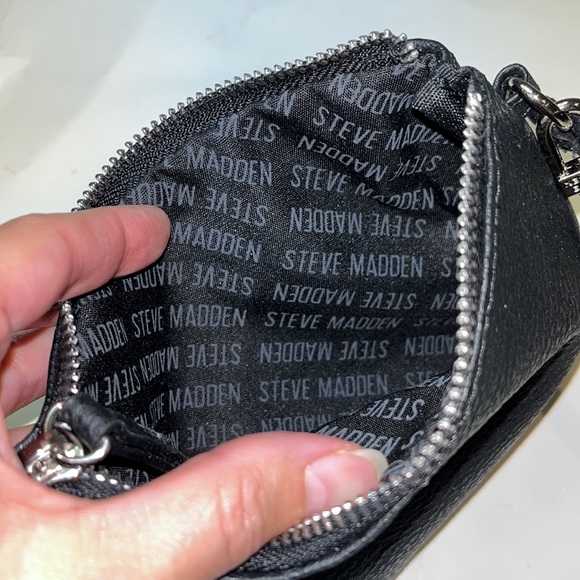 NWOT: Steve madden wristlet - Picture 4 of 7